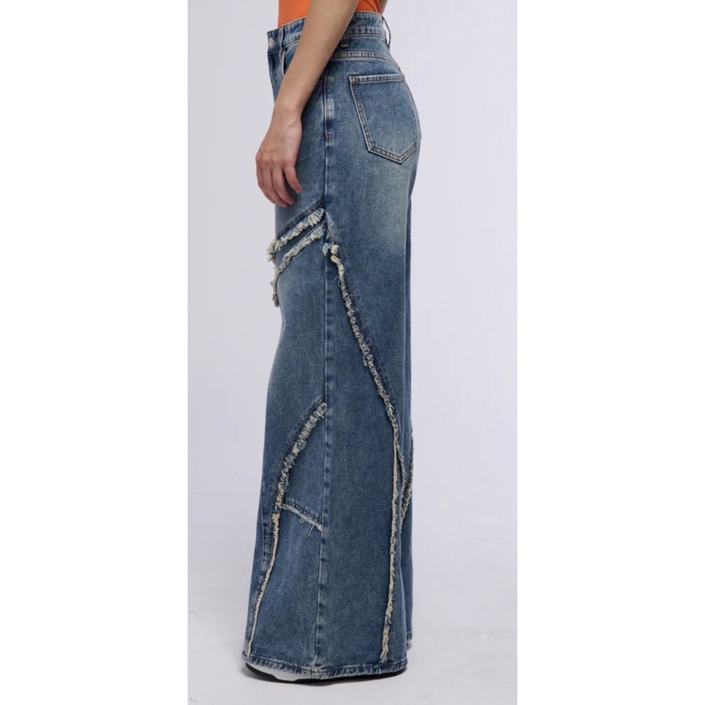 AKIRA JUST A FEELING DISTRESSED DENIM PANT Size 15 - Picture 2 of 13